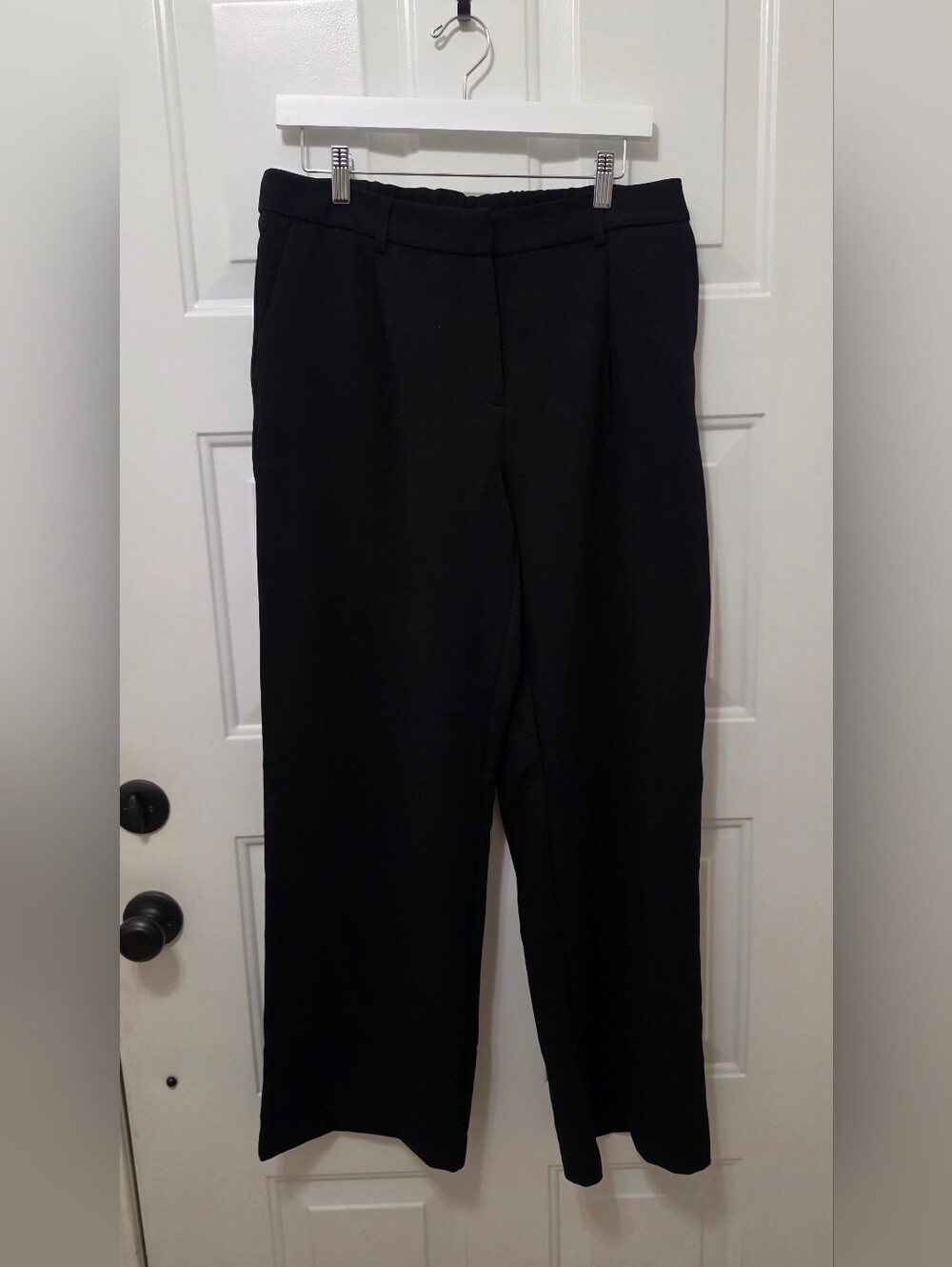 DKNY Black Tailored Ankle Pants Size 10 Elastic Back